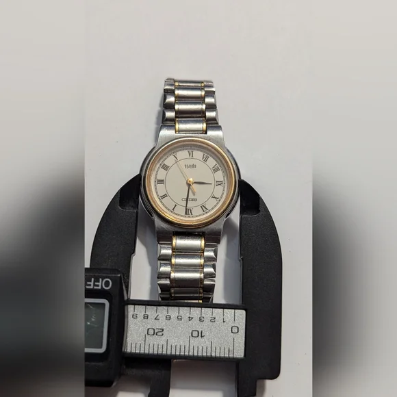 Vintage Seiko Spirit 7N01 6B10 White Dial women